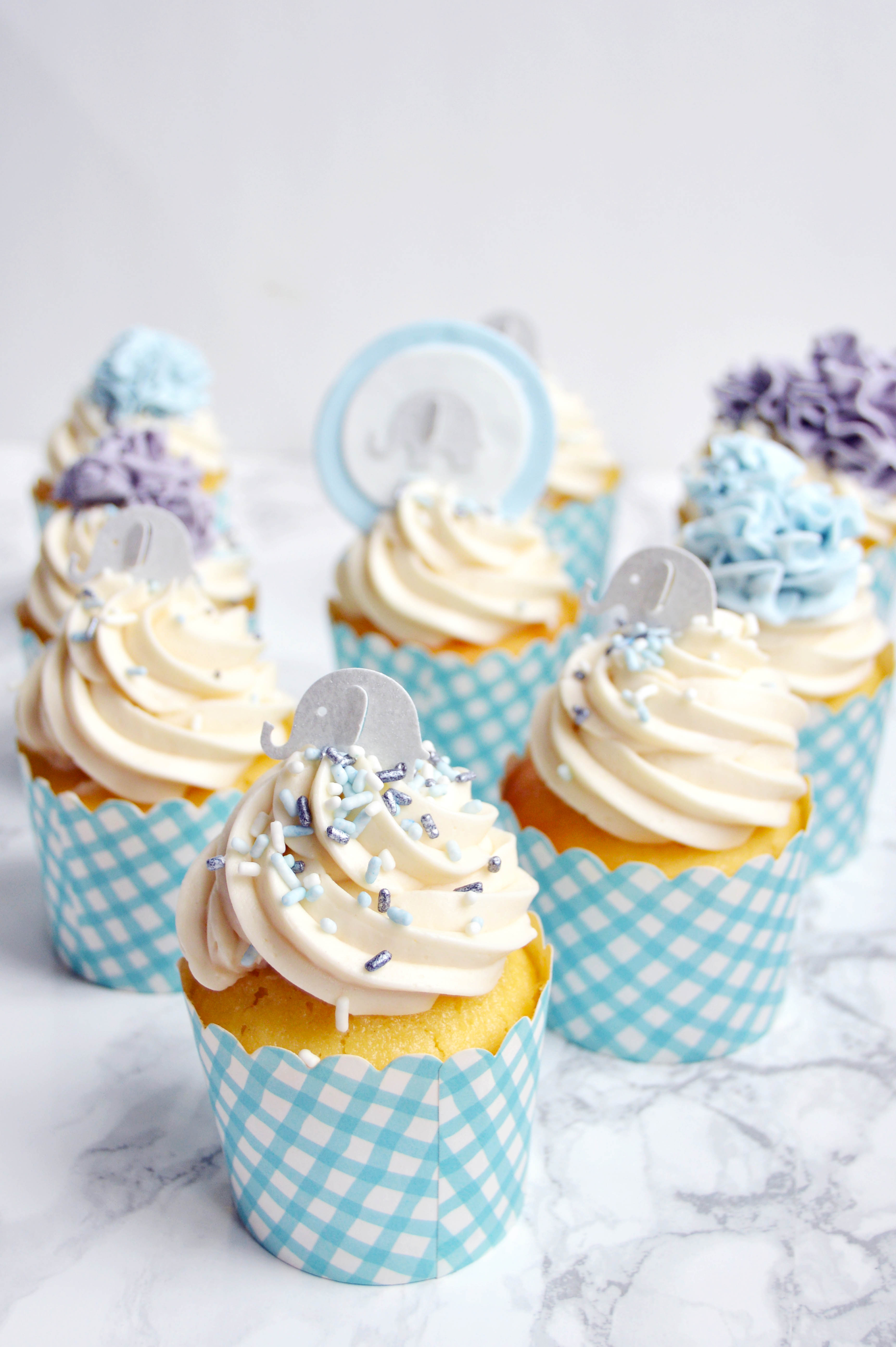 baby sprinkle cupcakes